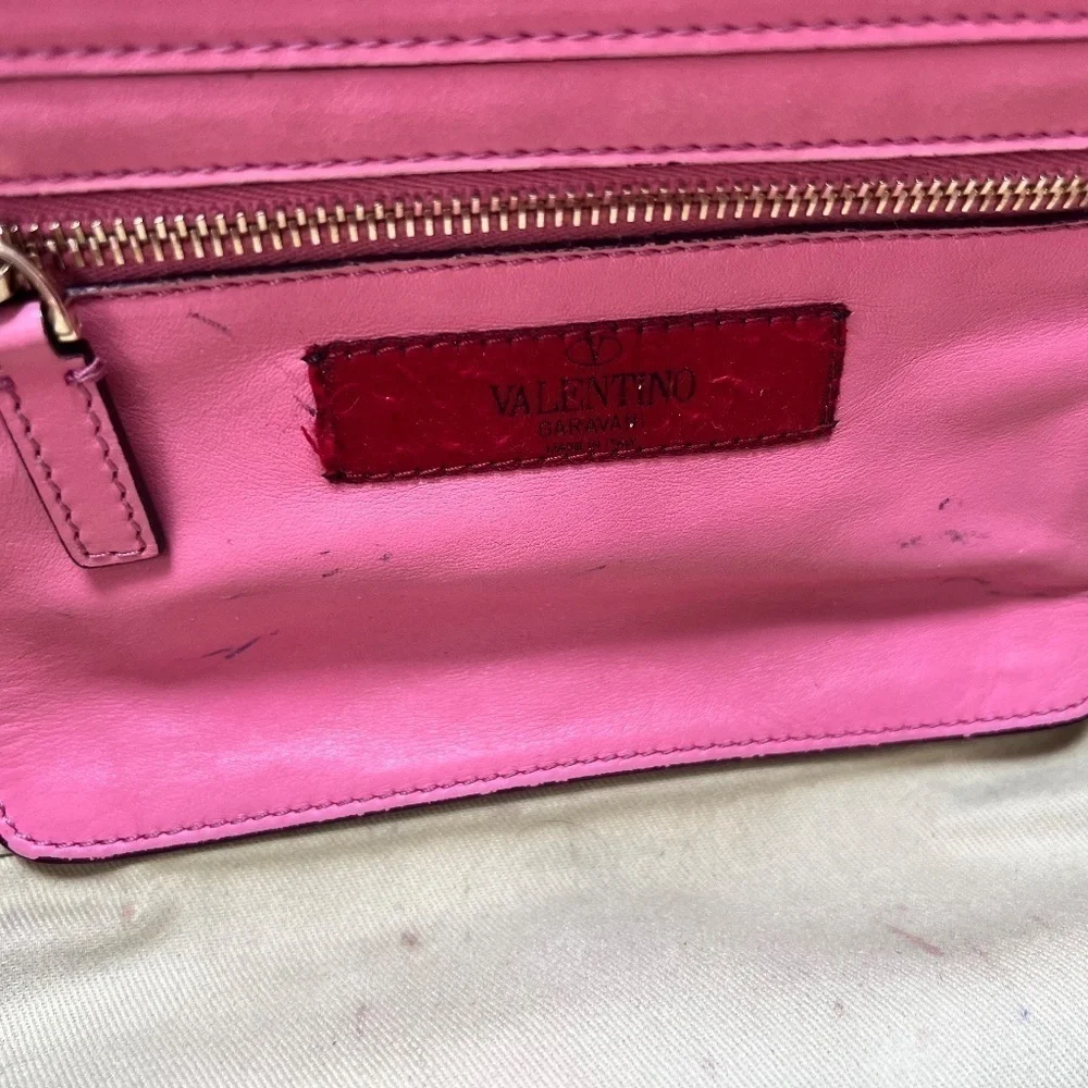 Authentic VALENTINO Garavani Pink Leather Rockstud Trapeze Small Tote Bag 💕
